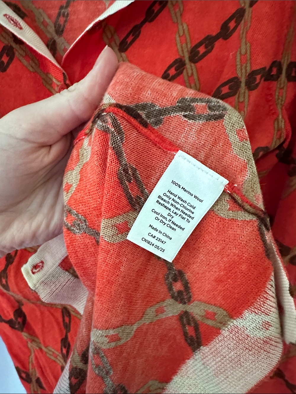 Chain-Print Red Button Front Cardigan - Picture 5 of 5